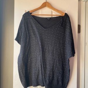 Torrid grey and gold pieces short sleeve sweater